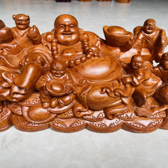 Tượng gỗ Phật Di Lạc và các chú tiểu