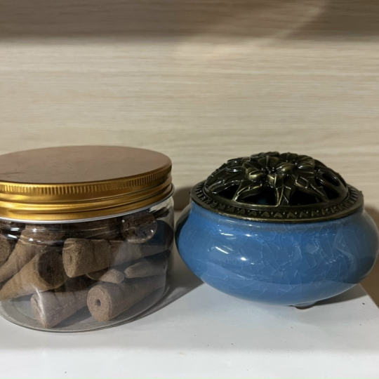 Xông Trầm - dạng Lư tròn