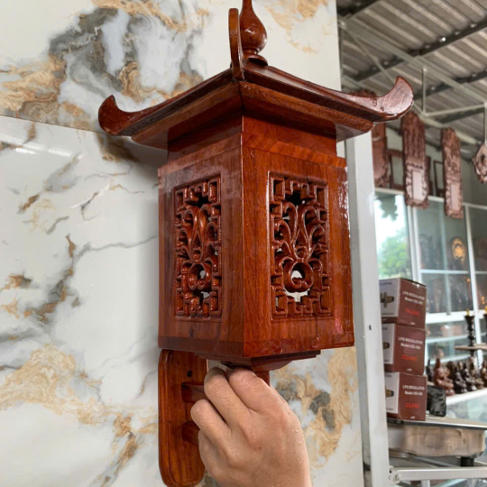 ĐÈN TREO TƯỜNG - gỗ hương