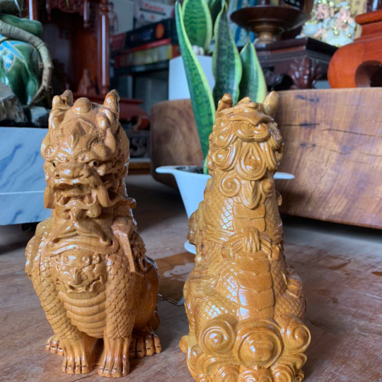 Tượng gỗ Kỳ Lân