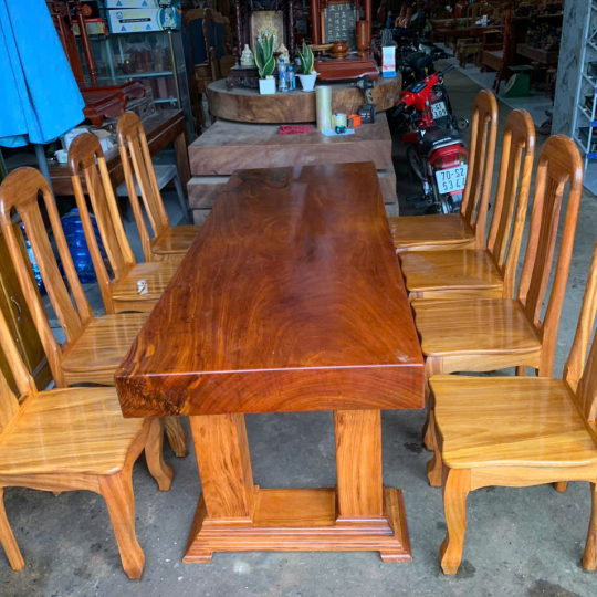 Bộ bàn nguyên khối gỗ + 8 ghế