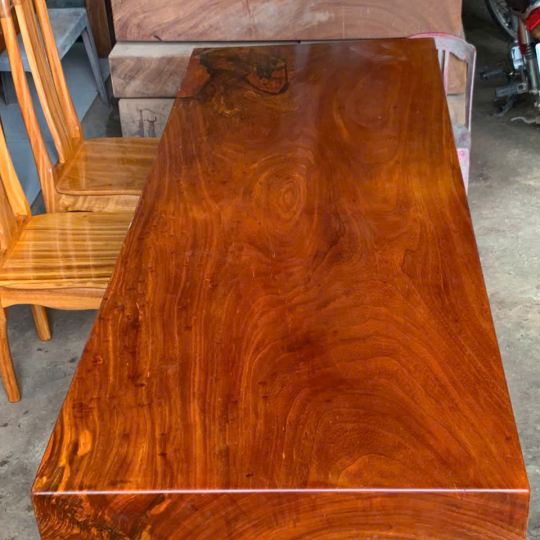 Bộ bàn nguyên khối gỗ + 8 ghế