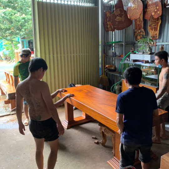 Bộ bàn nguyên khối gỗ + 8 ghế