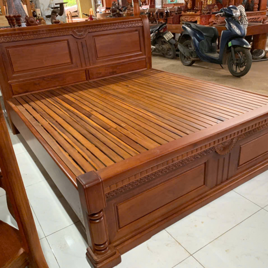 Giường gỗ cao cấp